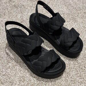 Crocs Women's Brooklyn Woven Low Wedge Sandals